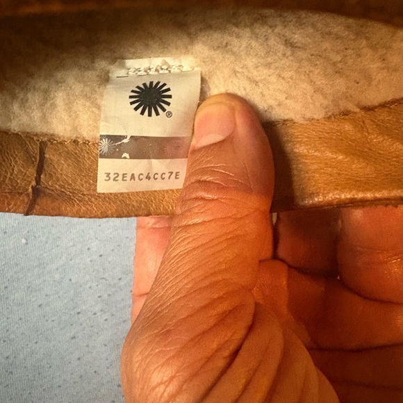 Ugg mens chestnut boots - Picture 5 of 5